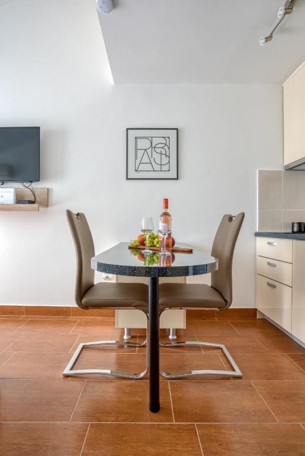 Apartment Elegant Котор Экстерьер фото